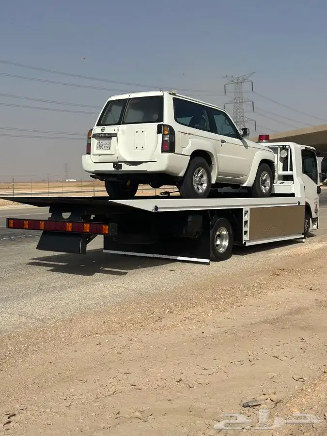 سطحه حائل لنقل السيارات 60