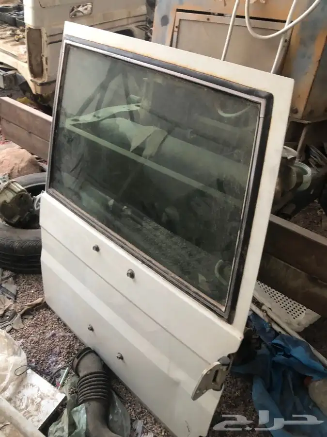 قطع جيب صالون من 97 وتحت بودي وداخليه وظفيره 12
