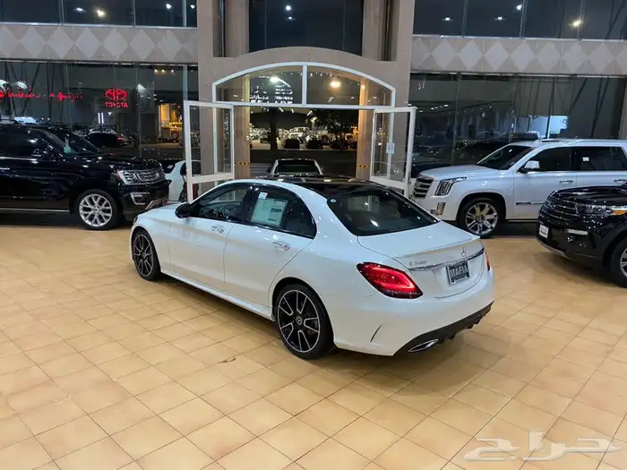 مرسيدس C300 نايت بكج لؤلؤي 0