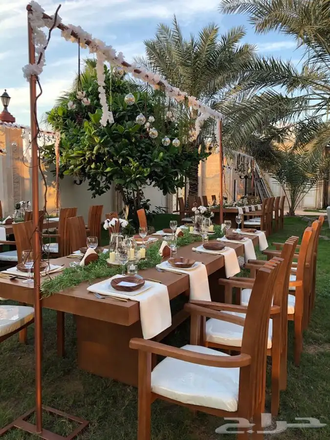 طاولات وكراسي خشب زان للبيع مستعجل 2
