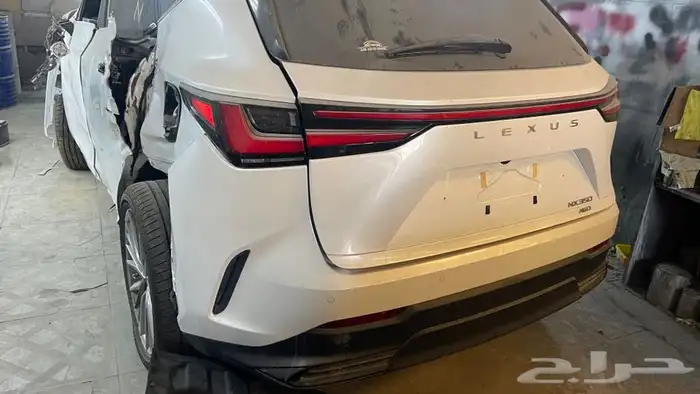لكزس NX350 قطع غيار فقط 8