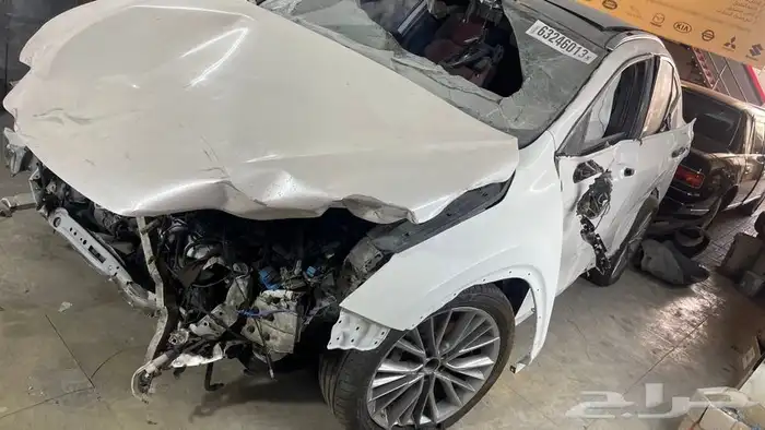 لكزس NX350 قطع غيار فقط 9
