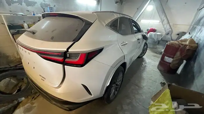 لكزس NX350 قطع غيار فقط 2
