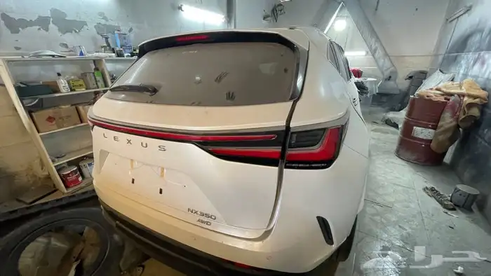 لكزس NX350 قطع غيار فقط 4