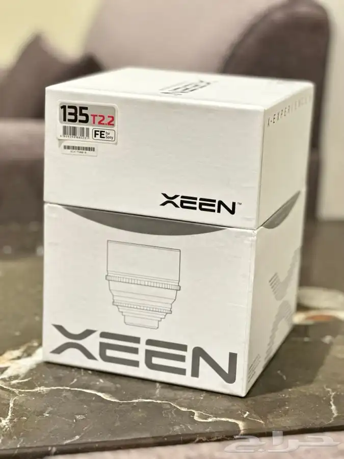 عدسة سينمائيه لكاميرات السوني xeen 135mm 2.2T 0