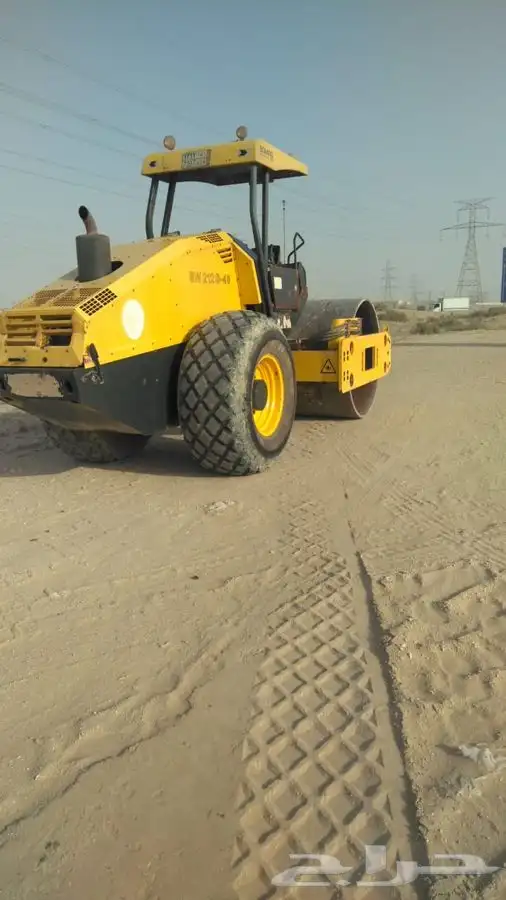 مقاولات عامة تسوية اراضي دفن ترحيل مخلفات bulldozer 4