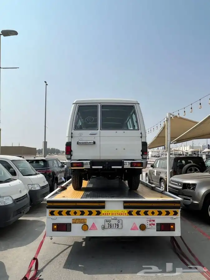 سطحات الامارات لنقل جميع انواع السيارات والدراجات 3