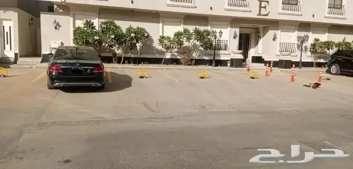 حاجز مواقف سيارات خصم لمدة محدودة 1