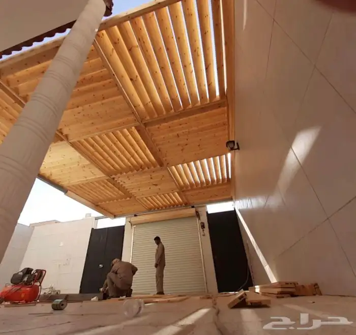 جلسات خشبيه ومظلات بافخم التصاميم الهندسية 6