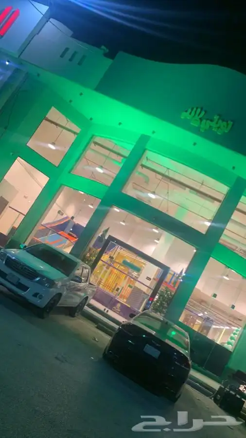 تنسيق لليوم الوطني اضاءات اقواس بالونات بالونات راقصه 0