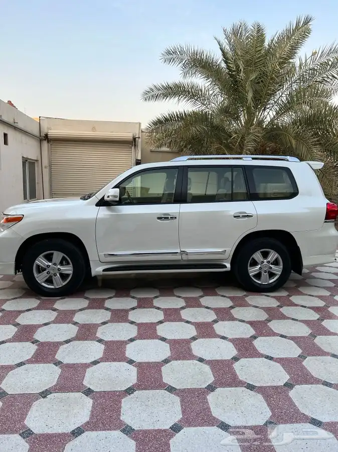 للبيع لاندكروزر 2014 VXR خليجي مالك اول ( تم البيييع) 2