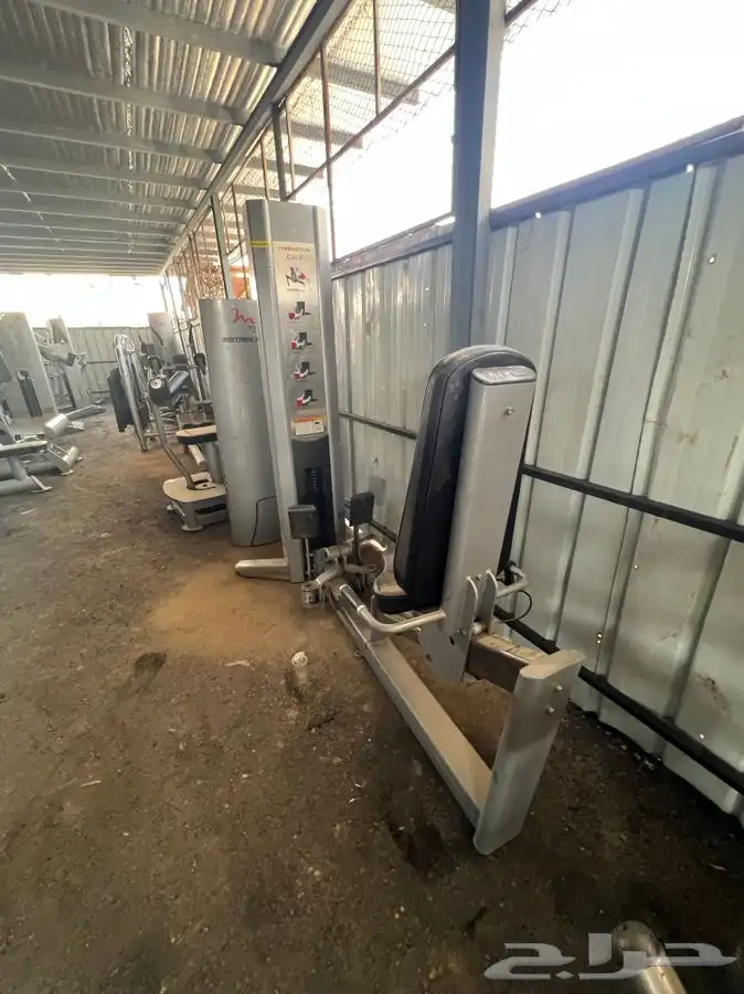 اجهزة ارضيات اكسسوارات اندية رياضية جديد و مستعمل 25