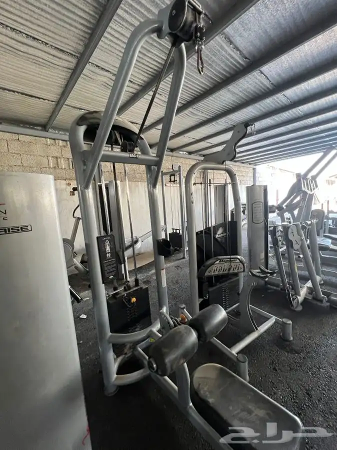 اجهزة ارضيات اكسسوارات اندية رياضية جديد و مستعمل 14