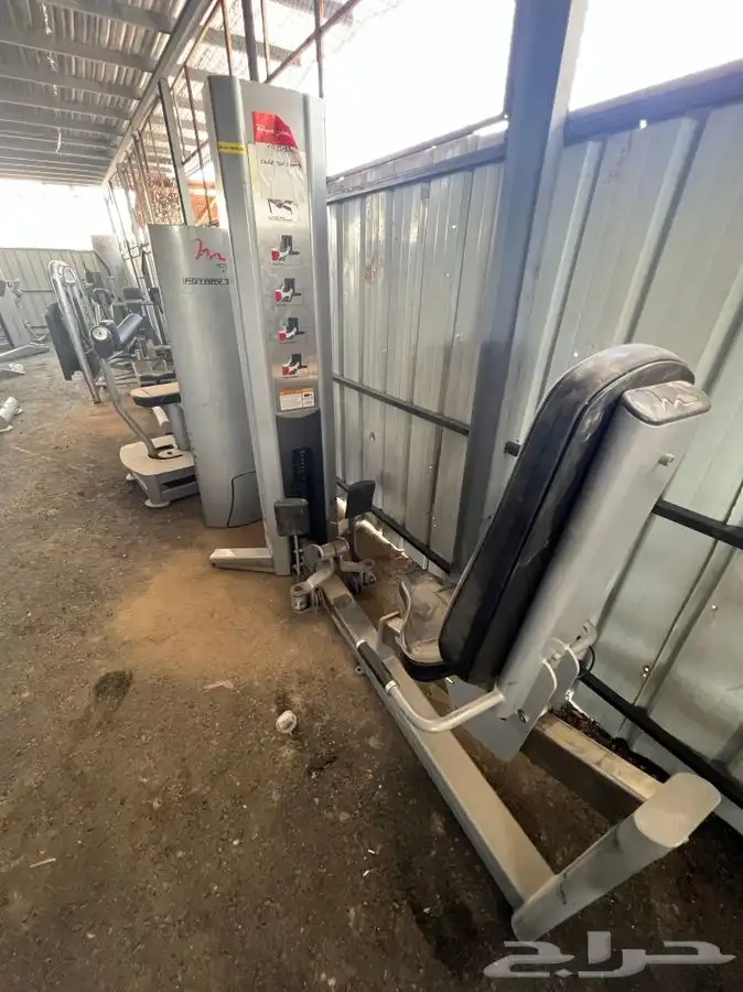 اجهزة ارضيات اكسسوارات اندية رياضية جديد و مستعمل 24