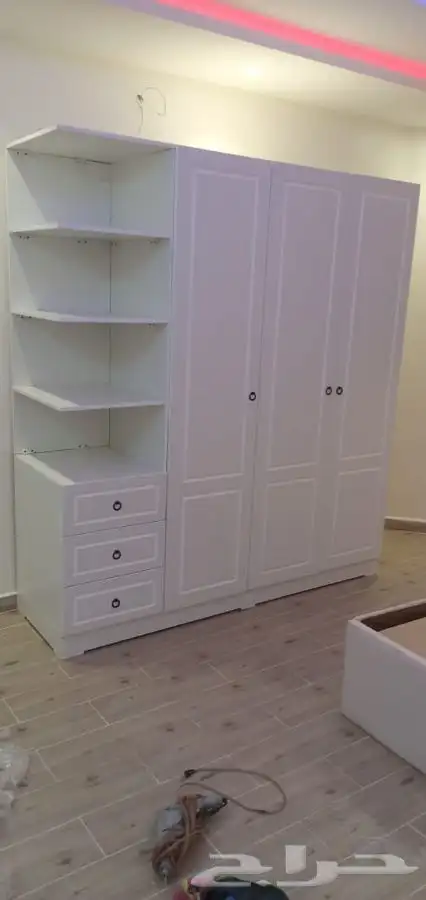 تفصيل غرف نوم وغرف ملابس دولايب سراير كمديرات تسريحات 22