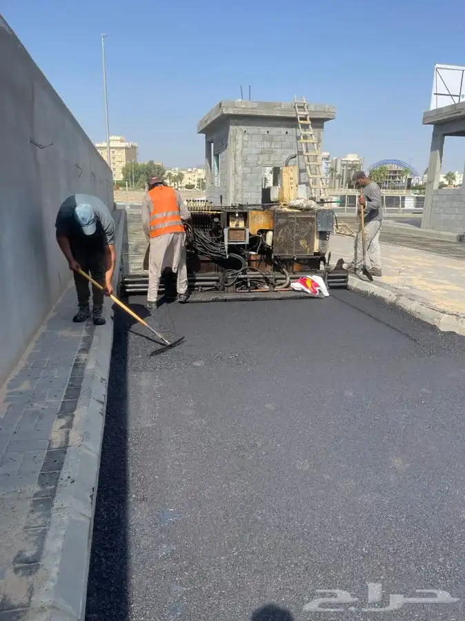 فرادة اسفلت وكاويه لعمل الحفريات والواجهات 0