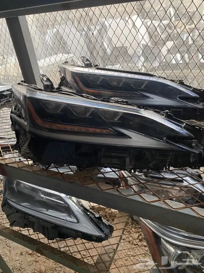 مندوب قطع غيار تشليح تشاليح الحاير والسلي 12