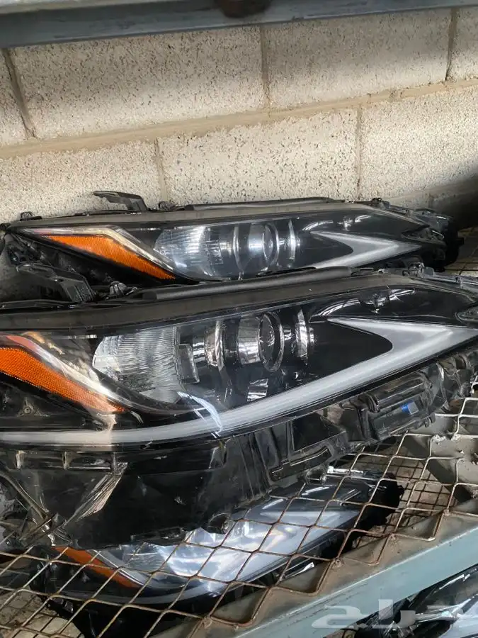 مندوب قطع غيار تشليح تشاليح الحاير والسلي 17