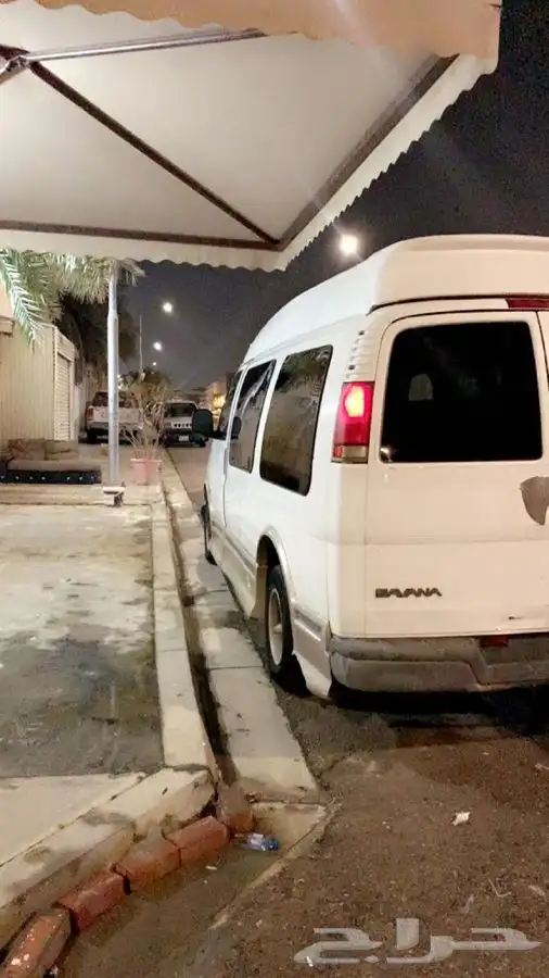 جي ام سي سافانا 9