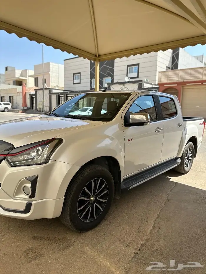 ايسوزو 2020 GT باخشب 1