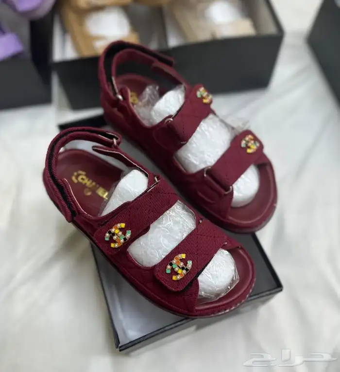 سليبر او شوز ماركة شانيل 5