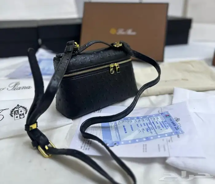 شنطه ماركة لوربينا 0