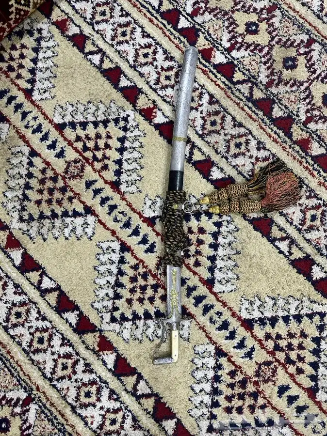 سيف طايفي طوله كامل 86سم وطول السله بدون المقبض 75 سم 2