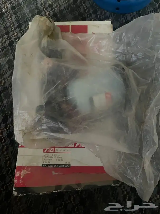 علبه زيت باكم كرسيدا من89 الى85 جديدة لم تستخدم اصلي 10