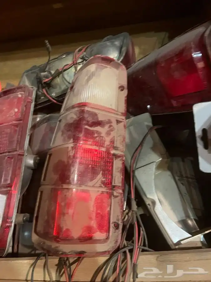 يوجد قطع غيار دوج موديلات قديمه 47