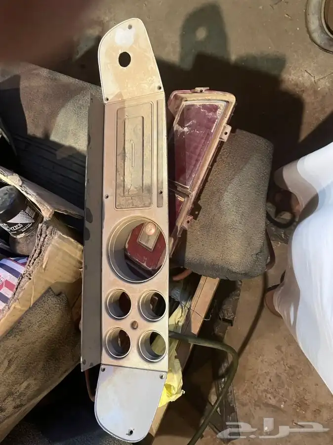 يوجد قطع غيار دوج موديلات قديمه 50