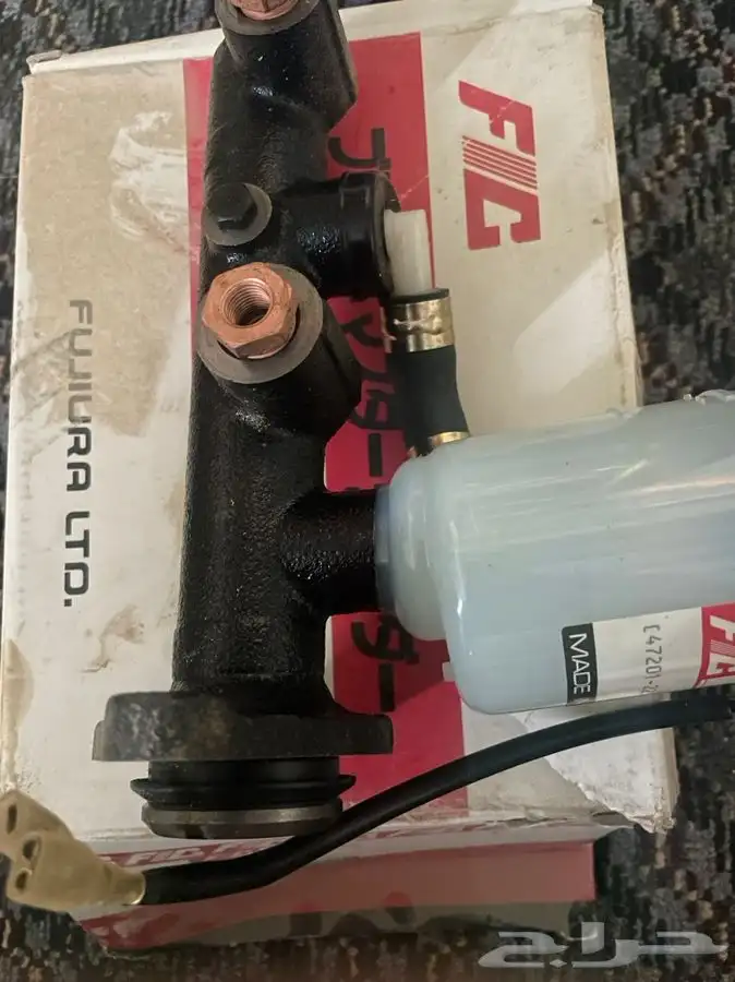 علبه زيت باكم كرسيدا من89 الى85 جديدة لم تستخدم اصلي 9