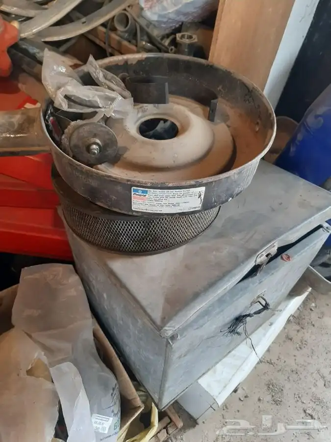 يوجد قطع غيار دوج موديلات قديمه 76