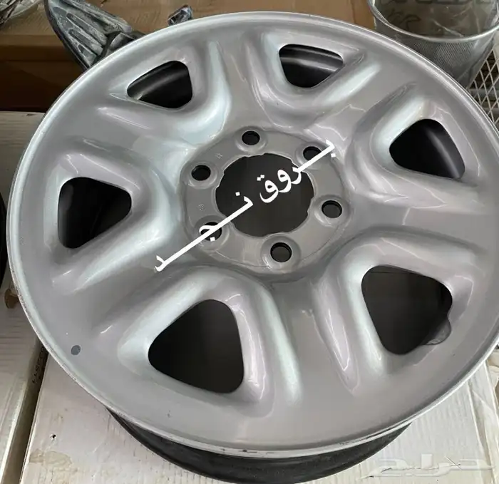 جنوط حديد هدد لاندكروزر 2024 أصليات 1