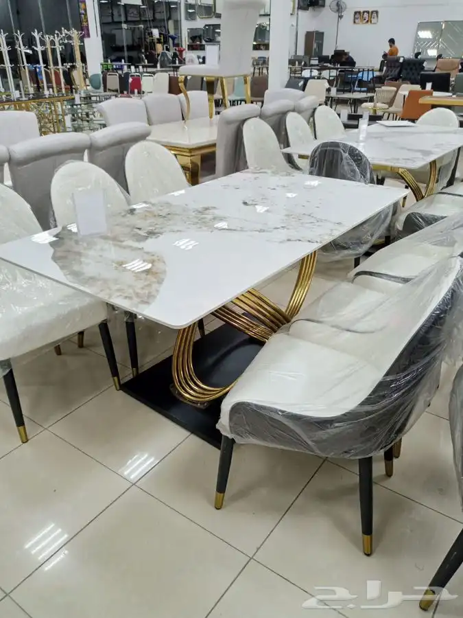 طاولات طعام رخام جديد بالكرتون 1