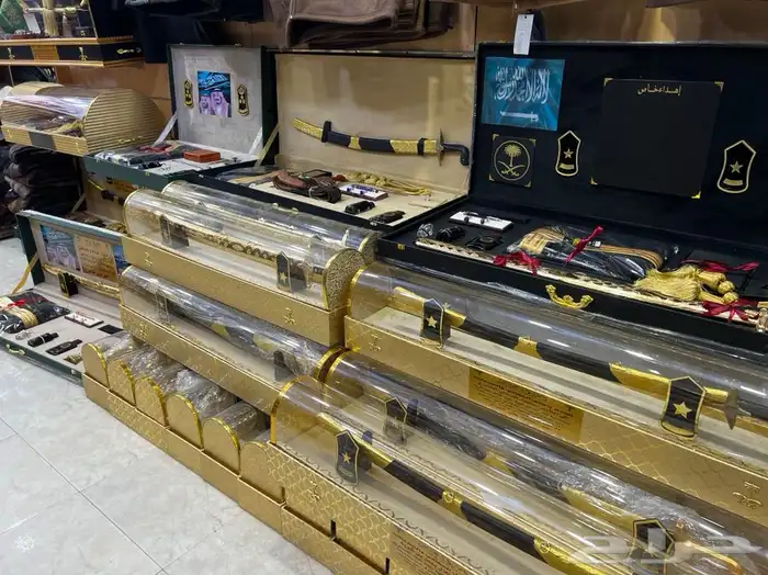 بشت درع سيف زواج ترقية تقاعد جنبية عود عطر هدية 17