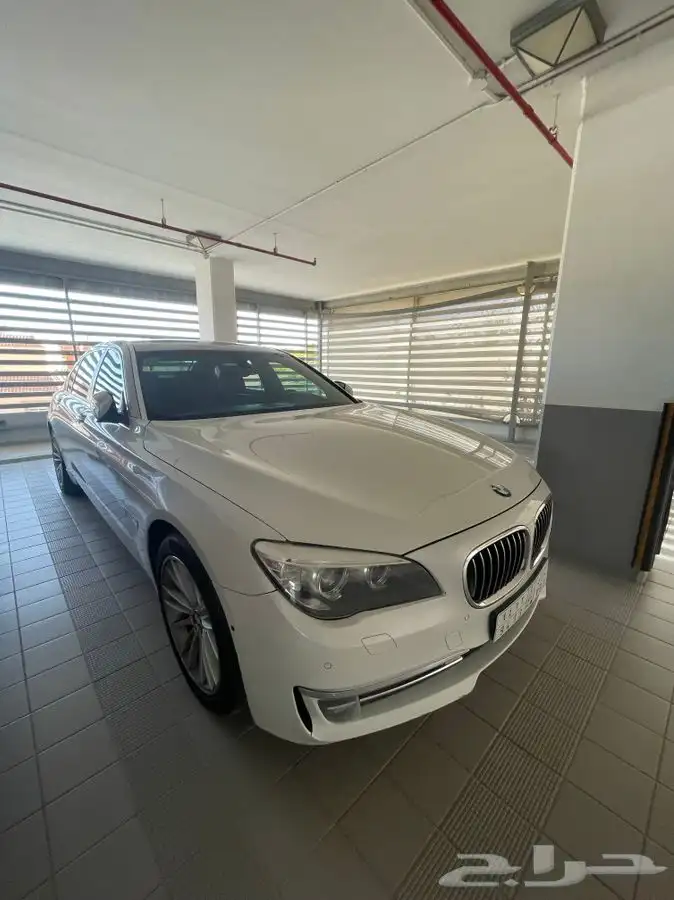 تم البيع BMW 740 2014 1
