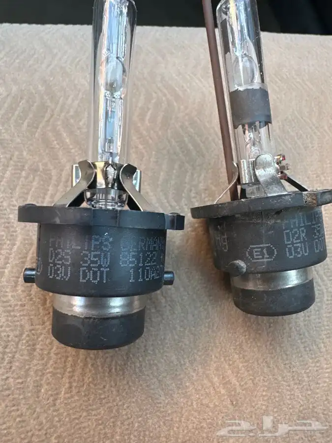 لمبات زنون D2r وD2s الماني 1