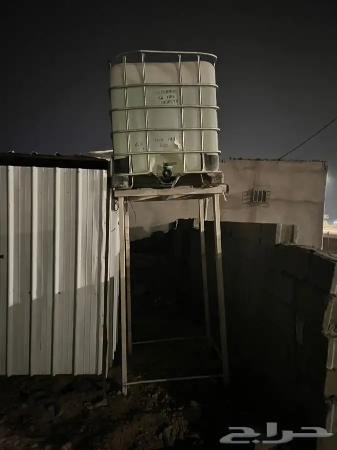 للبيع بيوت شعر وخيام وكراسي ودوارت مياه فيبر وصنادق 58