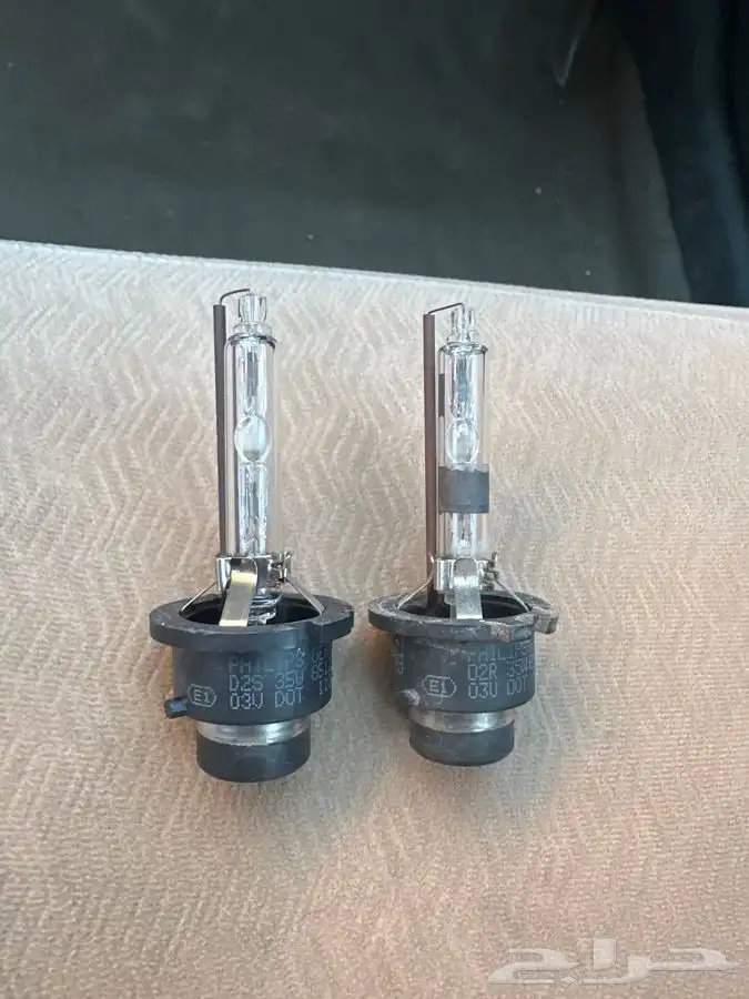 لمبات زنون D2r وD2s الماني 0