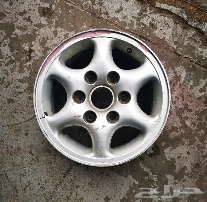 للبيع جنوط مقاس15 6 مسامير GM 3