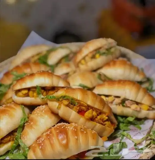 سينابون وبسبوسه ومعجنات قطنيه لأسر منتجه مكه 11