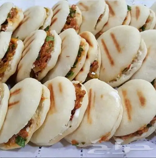 سينابون وبسبوسه ومعجنات قطنيه لأسر منتجه مكه 12