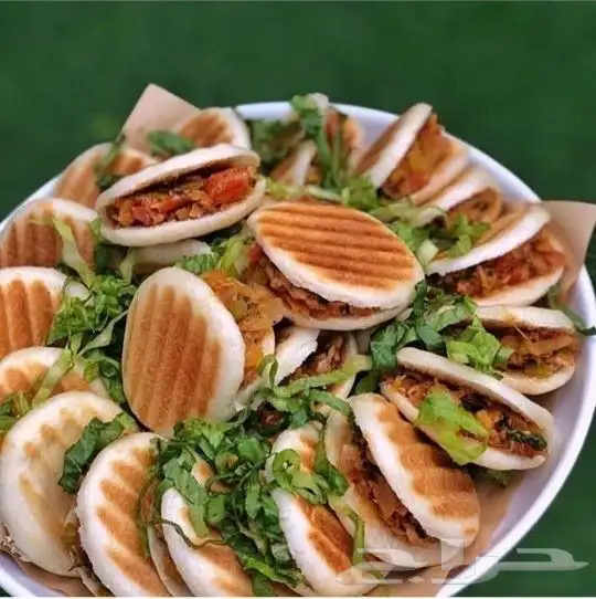 سينابون وبسبوسه ومعجنات قطنيه لأسر منتجه مكه 2