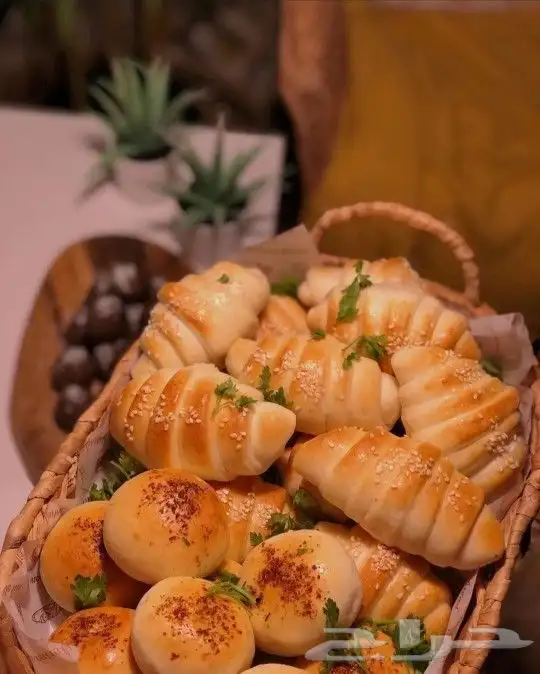 سينابون وبسبوسه ومعجنات قطنيه لأسر منتجه مكه 19