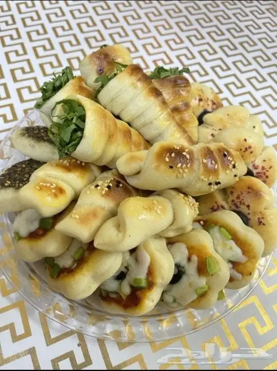 سينابون وبسبوسه ومعجنات قطنيه لأسر منتجه مكه 16