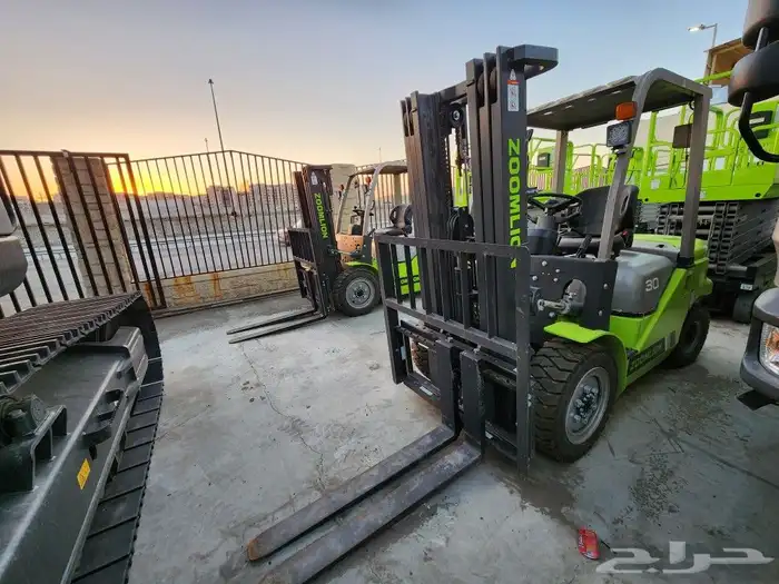 Forklift For Rent - 2023 1