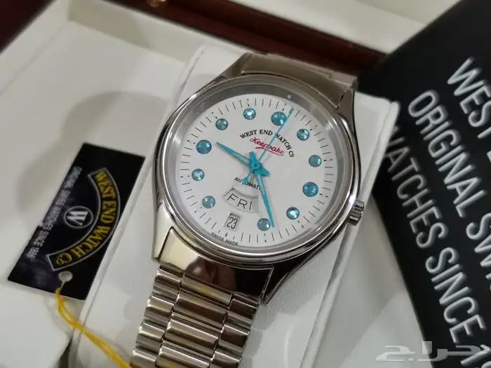 ساعة ويست اند مخزنة بمرفقاتها 6
