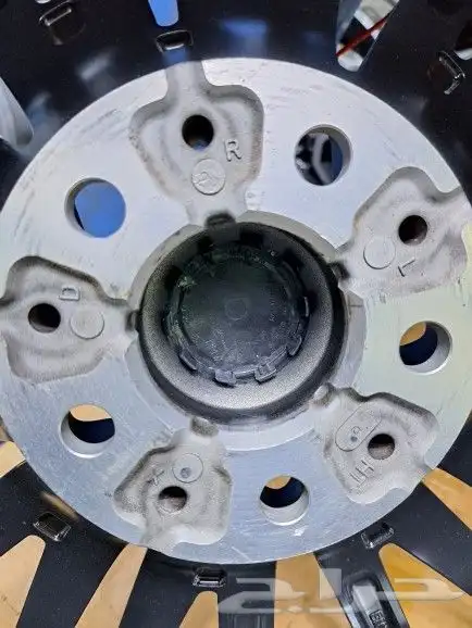 جنوط بي ام دبليو الفئه الثامنه مقاس20موديل2022 اصلي وكاله 15