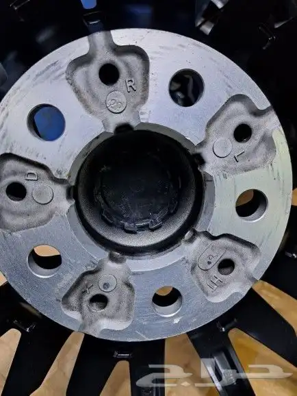 جنوط بي ام دبليو الفئه الثامنه مقاس20موديل2022 اصلي وكاله 14