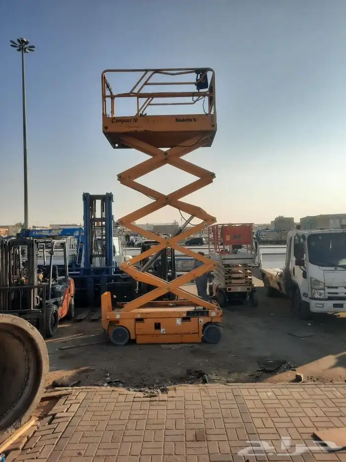 رافعات شوكيه فواركلفت للايجار 0508119399 3